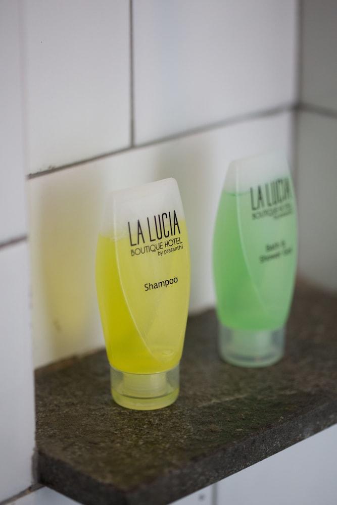La Lucia Boutique Hotel By Prasanthi Tanjung Pandan Exteriör bild